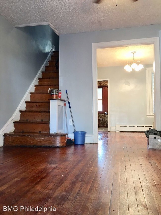 3 Br 1 Bath House 5243 Hawthorne St House For Rent In
