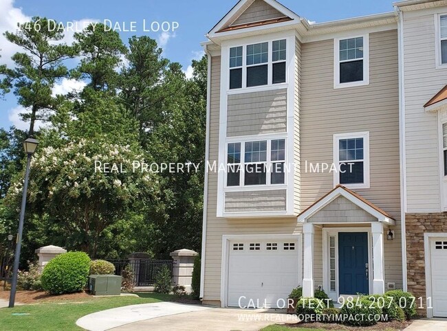 Building Photo - MOVE IN SPECIAL: Spacious 3 Bedroom 3.5 Ba...