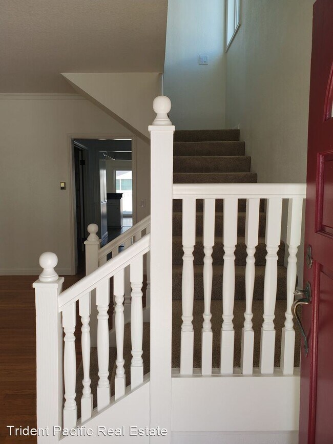 Foto del edificio - 4 br, 3.5 bath House - 654 H Avenue