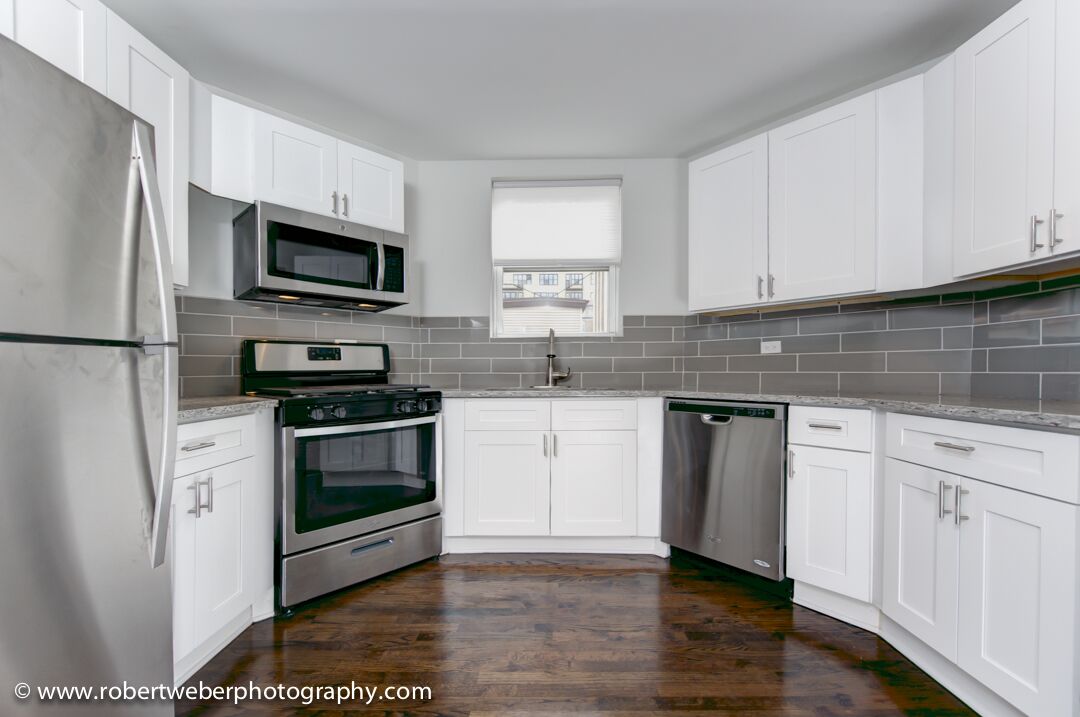 Primary Photo - 3328 N Ashland Ave