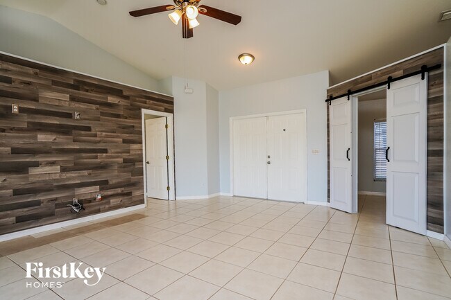 Foto del edificio - 1222 SW 15th St