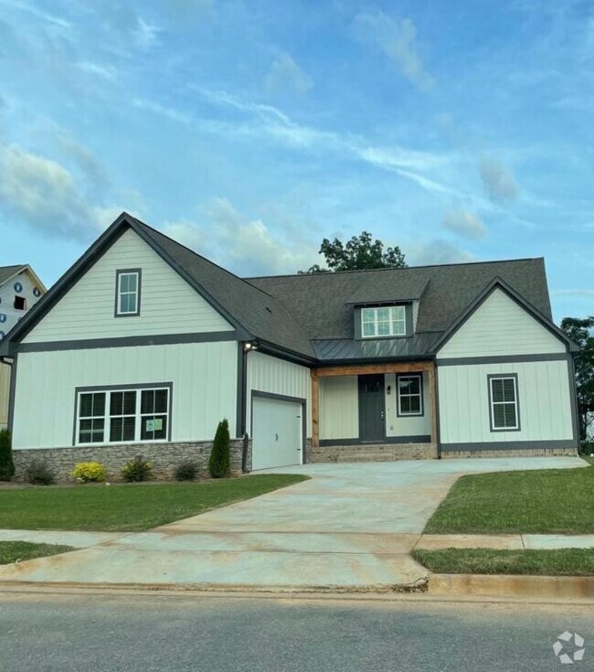 Building Photo - 4030 Camellia Ridge Cove