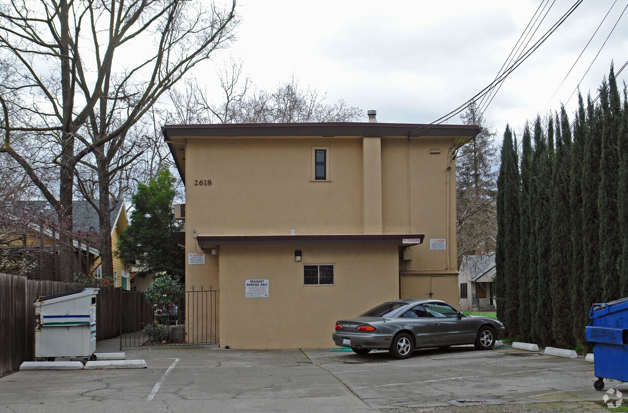 Foto del edificio - 2618 27th St