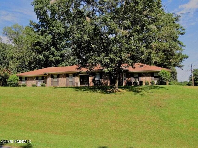 Foto del edificio - 8410 Cedar Ridge Cir