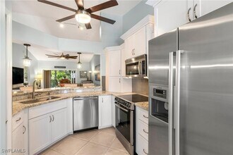 Building Photo - 829 Tanbark Dr