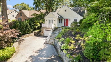 Building Photo - 15 Ridge Rd