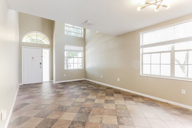 Foto del edificio - 11765 NW 1st Ct