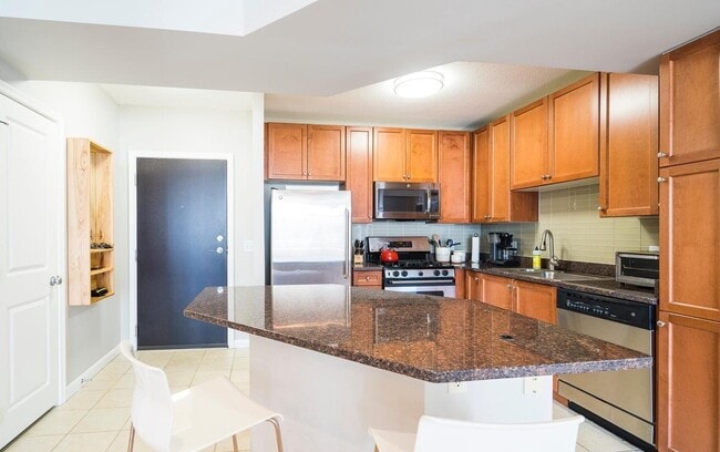 Foto del edificio - 851 N Glebe Rd