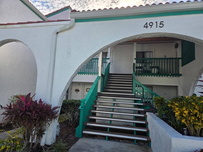 Building Photo - 4915 Casablanca Cir
