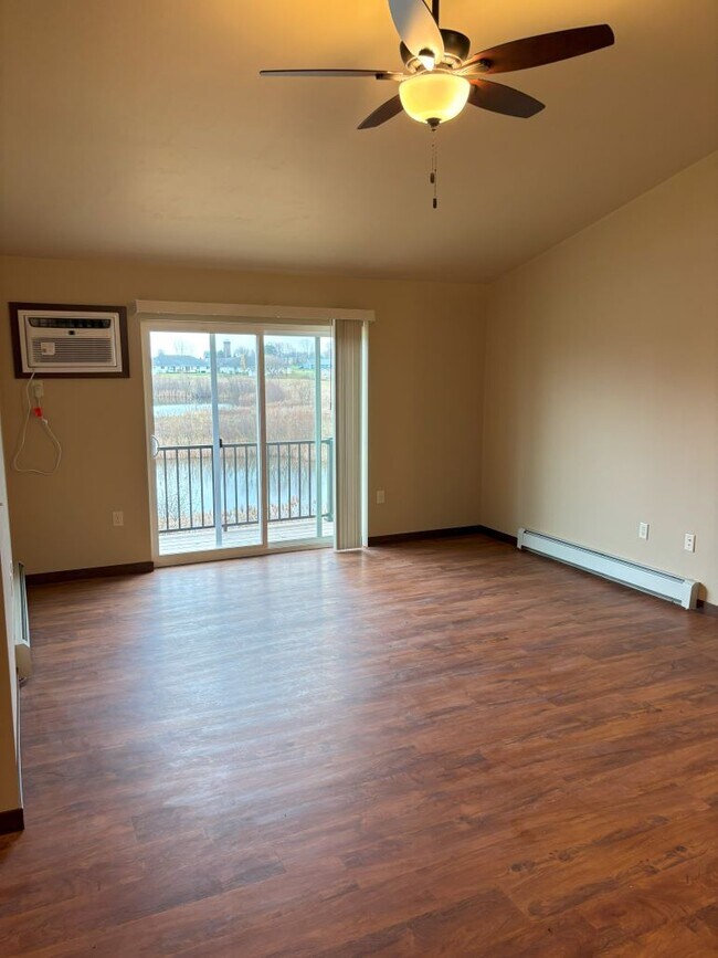 Foto del edificio - Main Line Estates