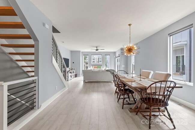 Foto del edificio - 208 Walnut Ave