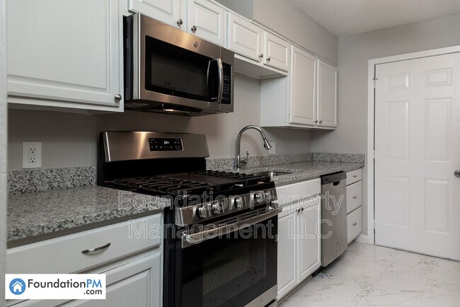 Foto del edificio - 267 Greenlaw Ave