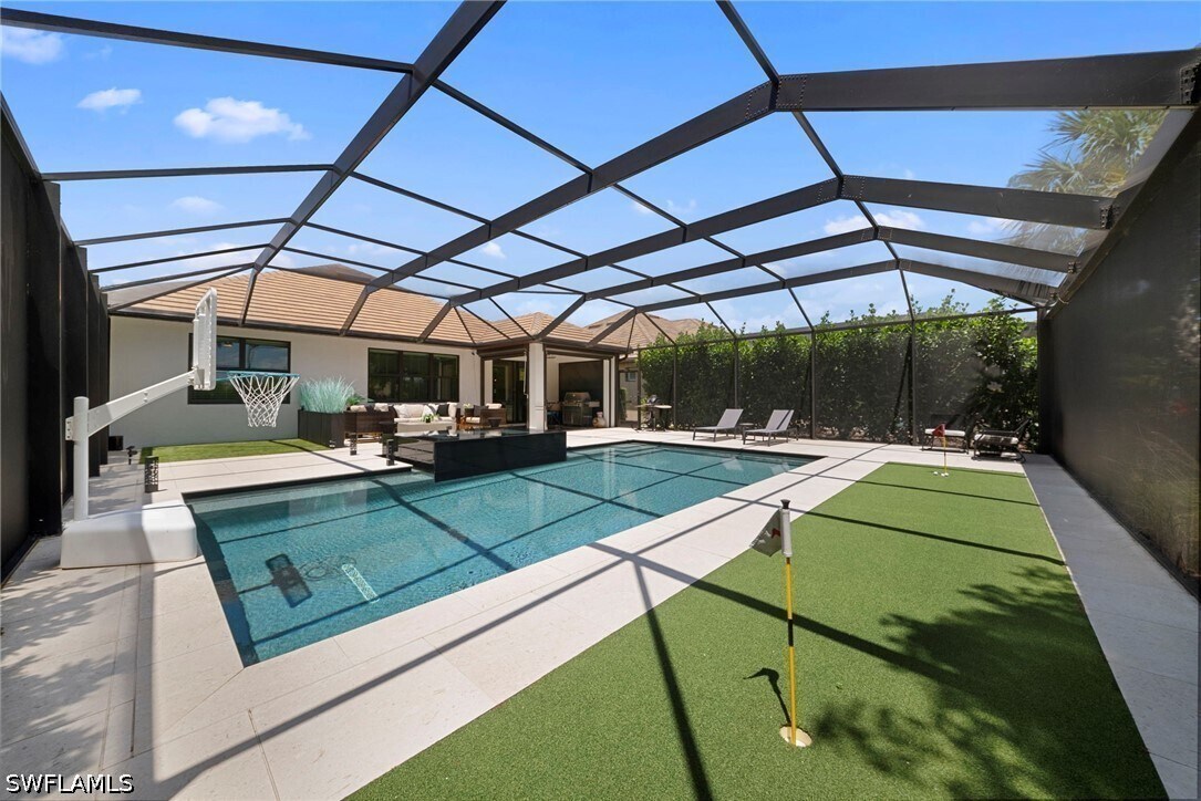 Foto del edificio - 7052 Live Oak Dr