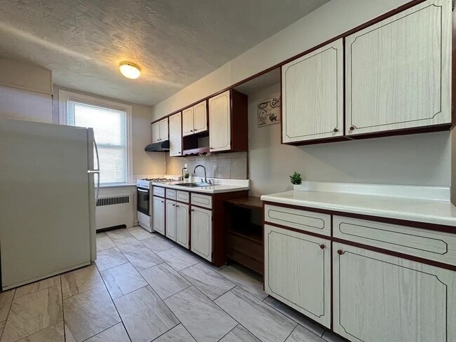 Photo - 4401 Oakmont St Apartment