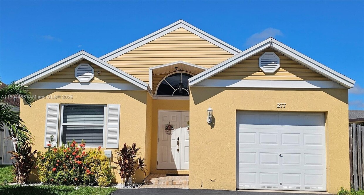 Foto principal - 277 SW 159th Terrace