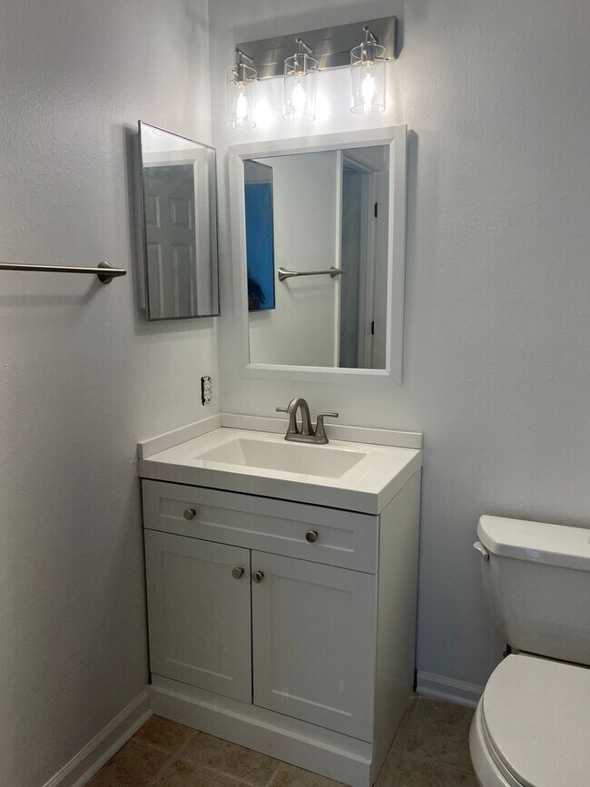 Foto del edificio - Nicely Updated Condo in Old South!