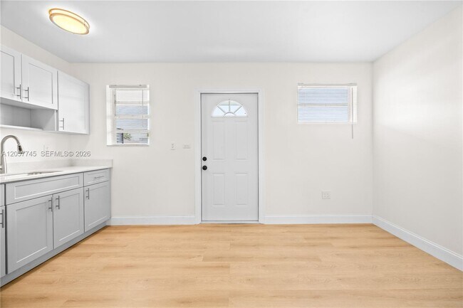 Foto del edificio - 10521 SW 184th St