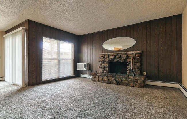 Building Photo - 3035 Oneal Pkwy, APT S34