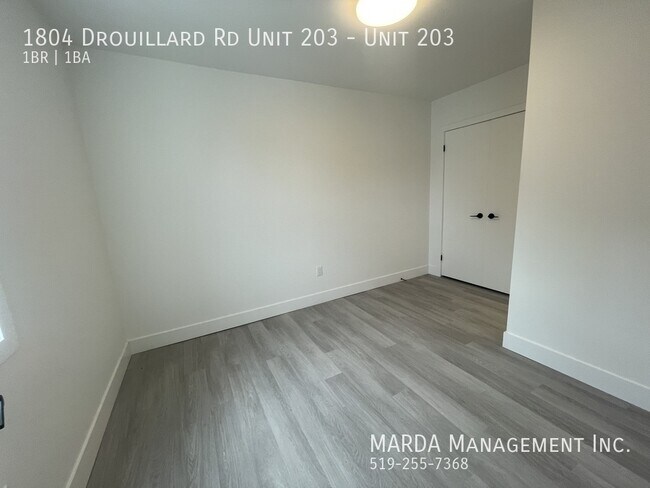 Photo du bâtiment - MODERN AND COZY 1 BED/1 BATH UNIT IN EAST WINDSOR! INCLUSIVE!