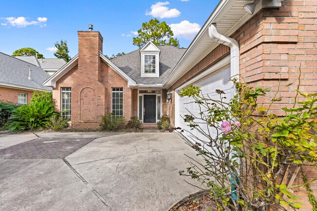 Foto del edificio - 4451 Turnberry Pl