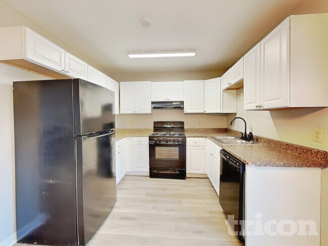 Foto del edificio - 575 Woodcrest Manor Dr