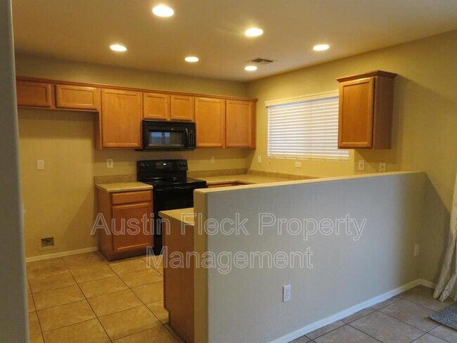Foto del edificio - 1139 E Lowell Ave