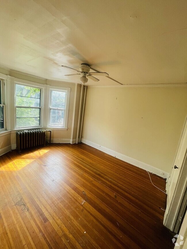 Building Photo - 306 Hudson Ave