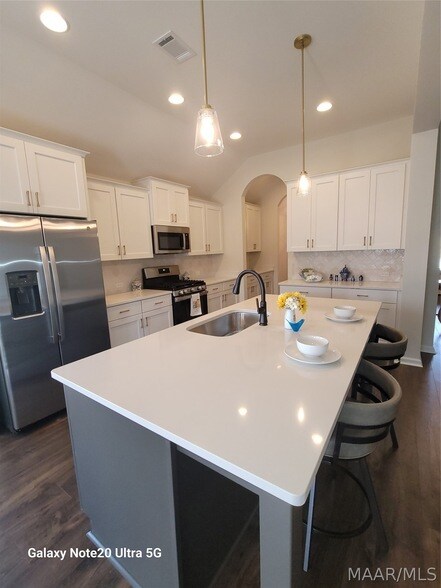 Foto del edificio - 229 Lismore Pl