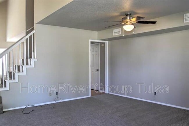Building Photo - 1601 W Delmar St