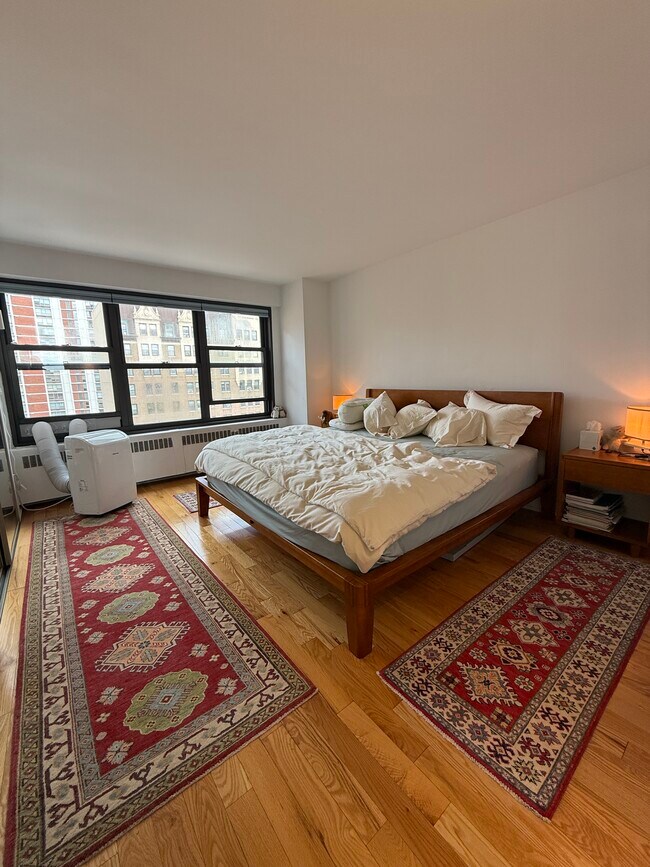 Foto del edificio - 6118 N Sheridan Rd