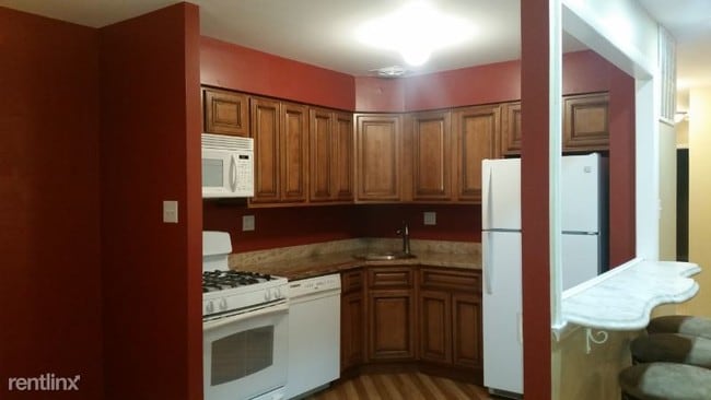 Foto del edificio - 9645 James St