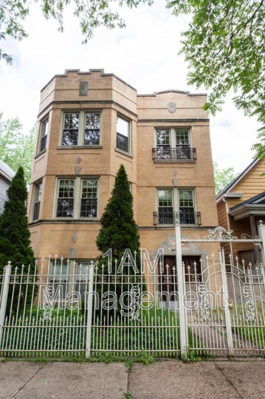 Building Photo - 4249 N Lawndale Ave