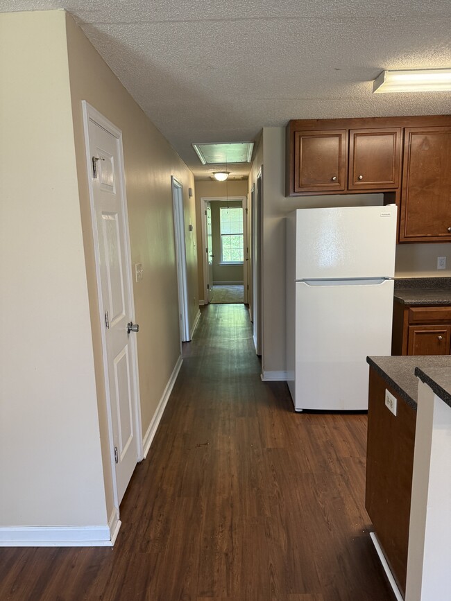 Foto del edificio - 3935 Rodnor Forest Ln