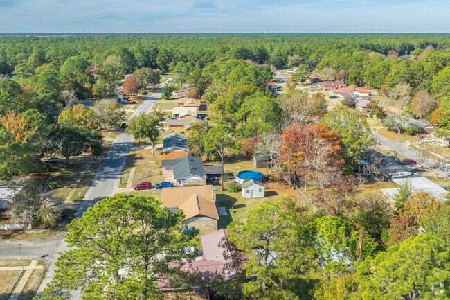 Quiet neighborhoods in Pascagoula, Mississippi offer a peaceful lifestyle.