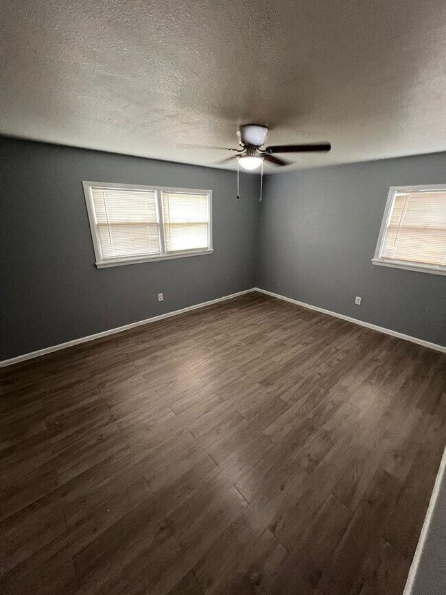 Foto del edificio - $0 First Month's Rent / $0 Deposit at Move-in