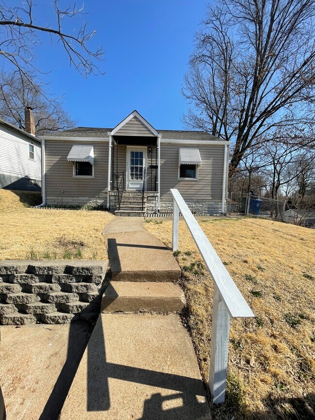 607 Horn Ave, Saint Louis, MO 63125 House for Rent in Saint Louis, MO