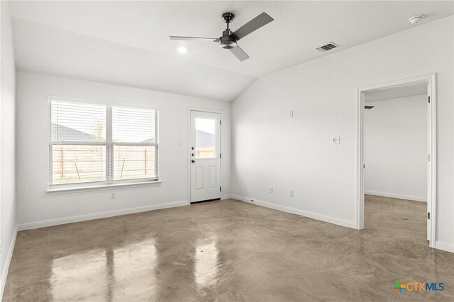 Foto del edificio - 912 Cherry Laurel Ln