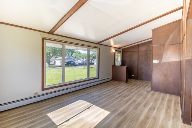 Foto del edificio - 810 W Jackson St