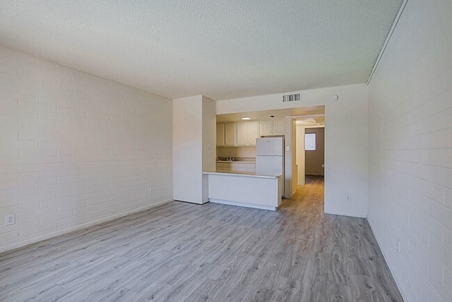 Building Photo - Ambassador West Apartments
