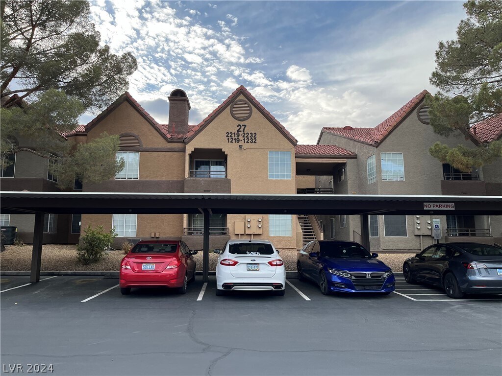 Primary Photo - 2200 S Fort Apache Rd