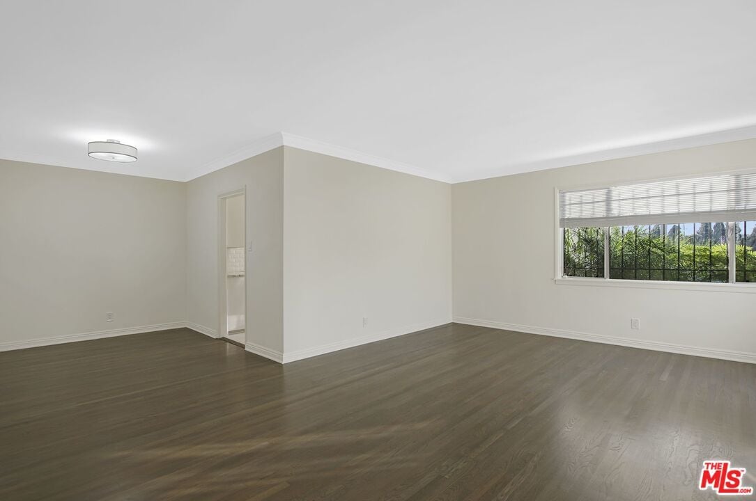 Primary Photo - 4058 9th Ave