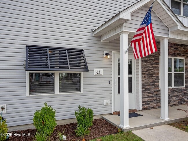Building Photo - 63 Outrigger Dr