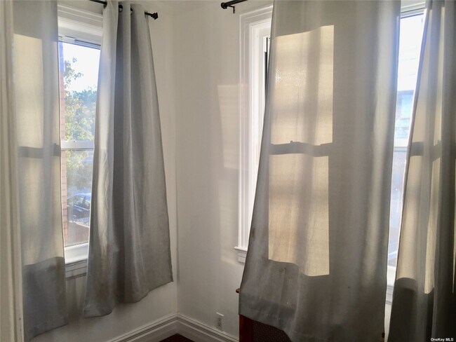 Foto del edificio - 34-51-51 57th St