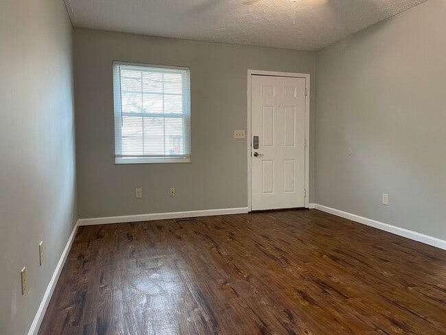 Building Photo - 4821 Lady Jane Ave