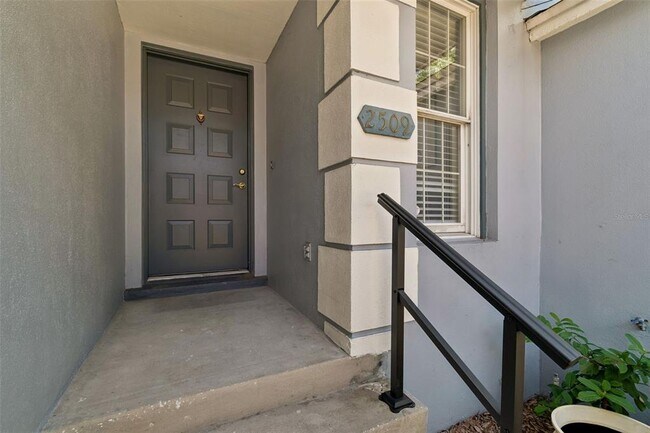Foto del edificio - 2509 Crowder Ln