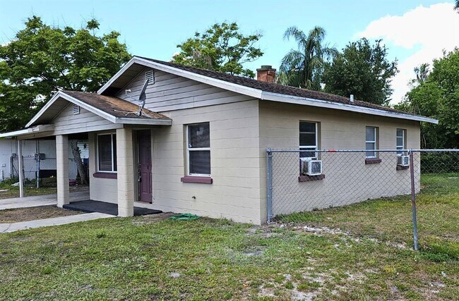 Foto del edificio - 2174 Colonial Ave