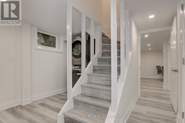 Photo du bâtiment - 98 Belfry Dr