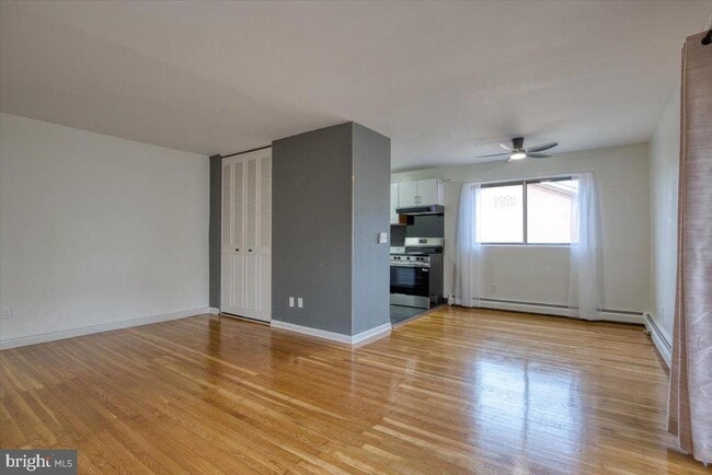 Building Photo - 1016 W Baltimore Pike