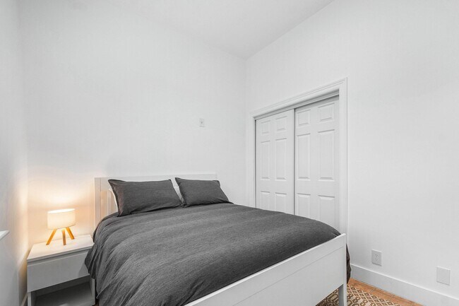 Foto del edificio - 14539 Belmont Trce