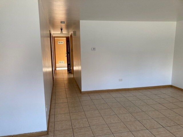 Foto del edificio - 6051 W Miami Ave